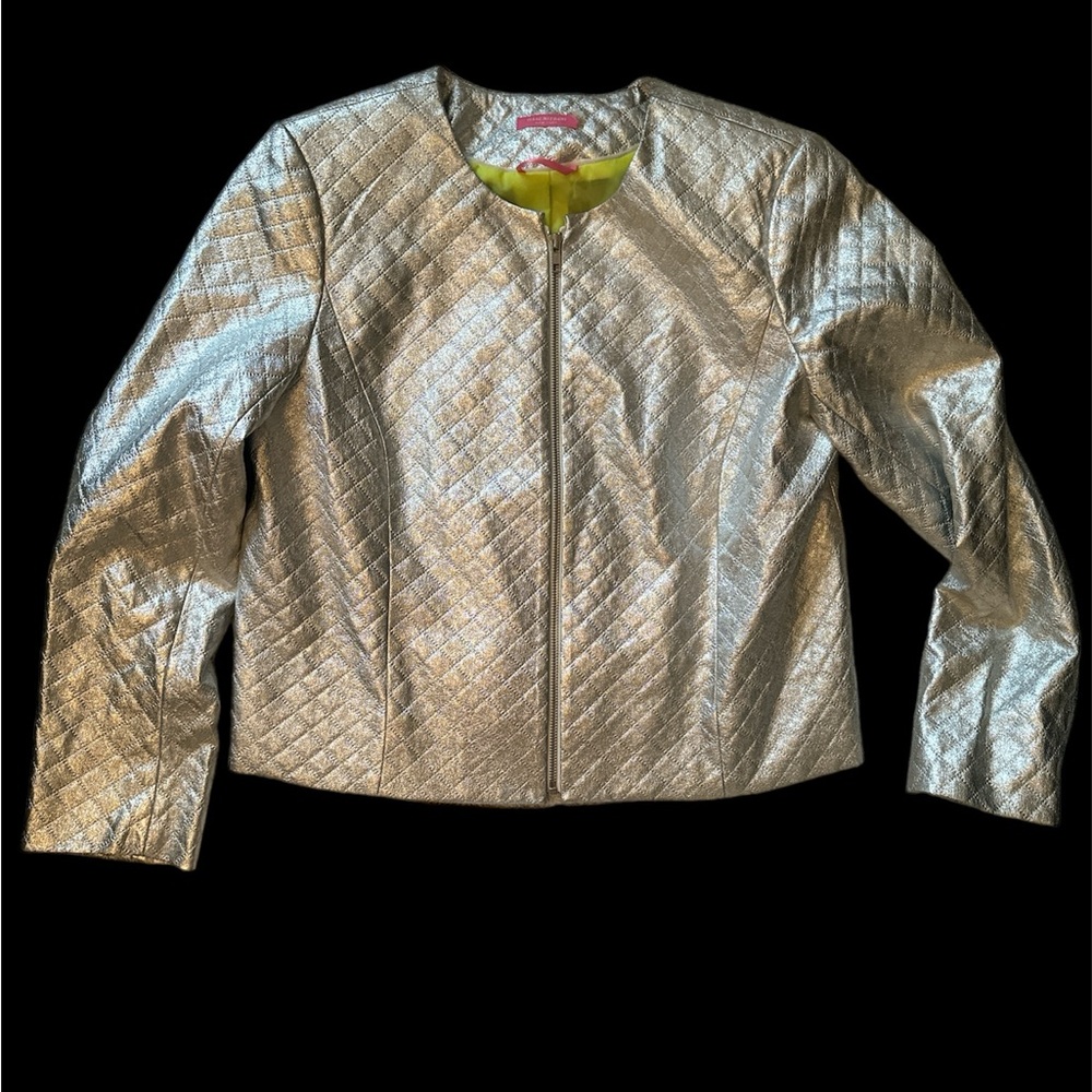 gorgeous quilted Isaac Mizrahi silver blazer zip up